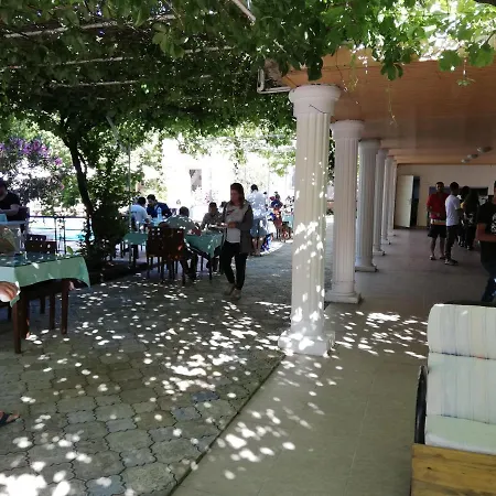 Pasha Hotel *
